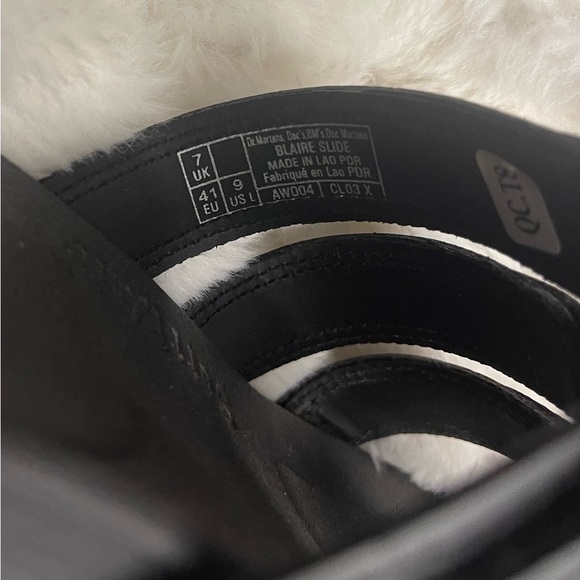 Doc Martens Blaire Leather Slide - Picture 6 of 6